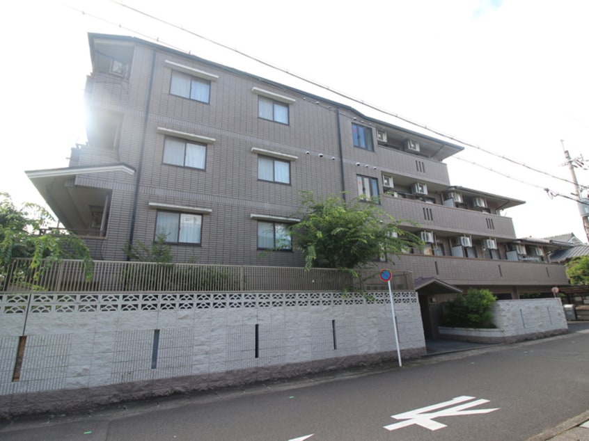 外観写真 レジデンス岩倉