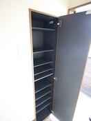 靴箱 アンプル－ルフィギュ－ル