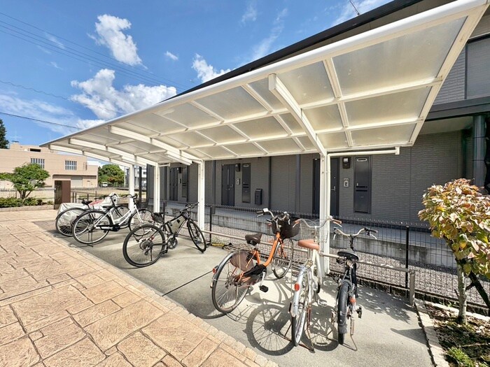 駐輪場 セヴェルＳｅｔａⅣ