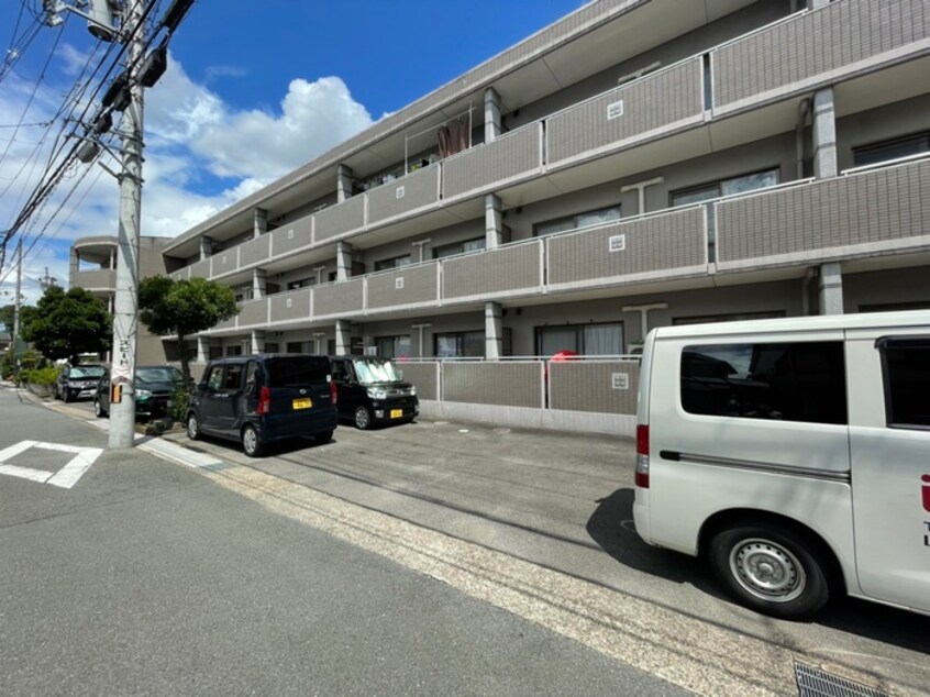 駐車場 ラポ－ト安井