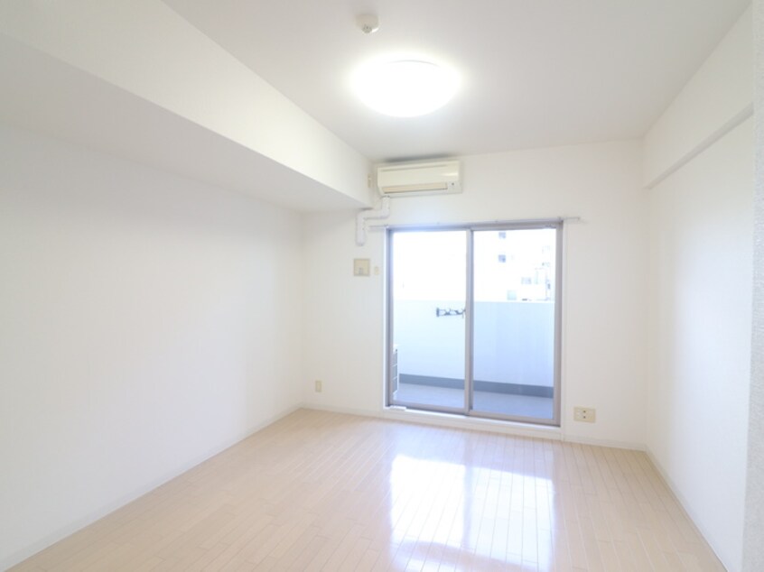 居室 レジュ－ルアッシュ尼崎駅前