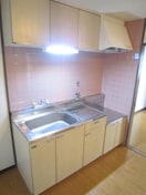 キッチン アヴェニ－ル向陽