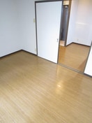 居室 アヴェニ－ル向陽