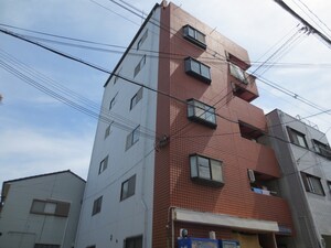シュウ中川東