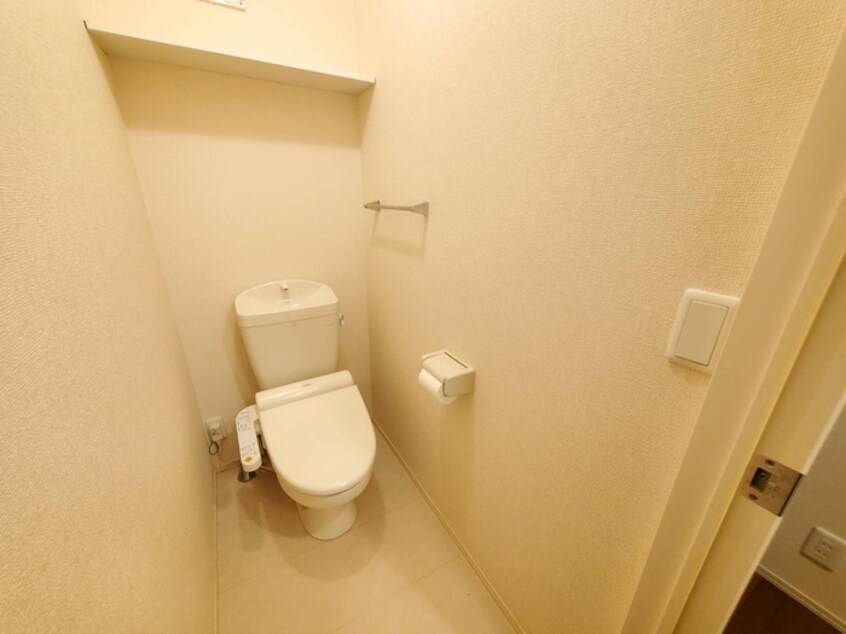 トイレ 鳥羽リョウコウ