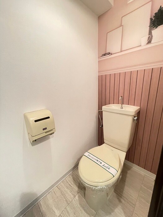 トイレ ＳＩハイツ大阪Ⅱ