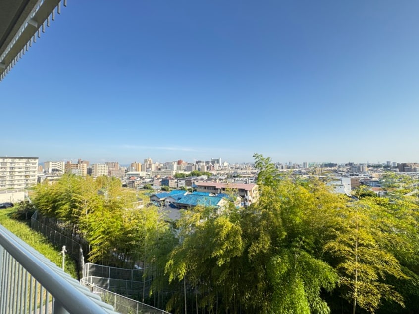 室内からの展望 江坂住宅２号棟（307）