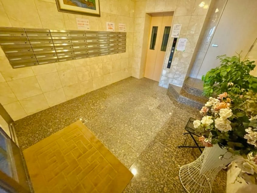 エントランス部分 フェリ－チェ古川橋