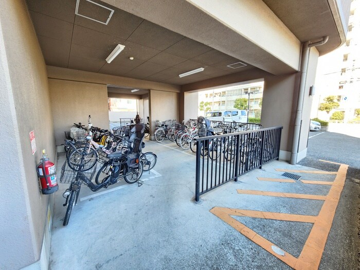 駐輪場 プランドールむつみ