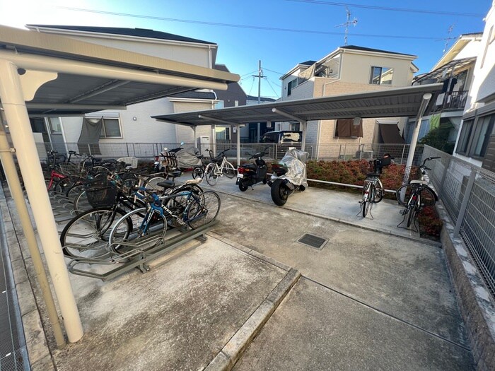 駐輪場 グラース宝塚