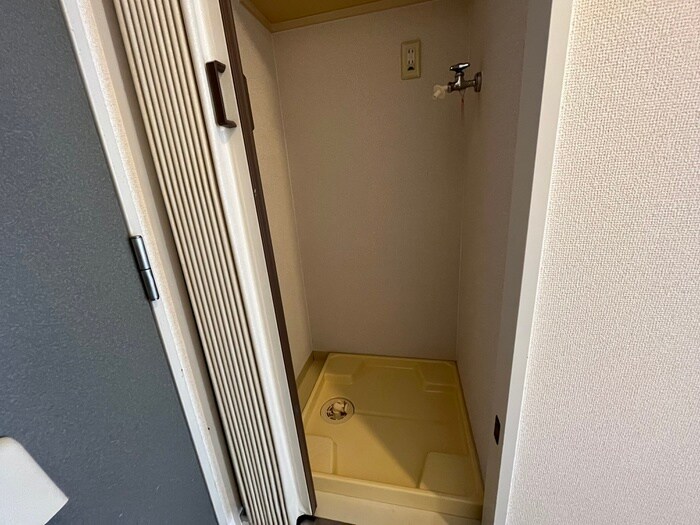 洗濯機置場 サンフェイム黒田