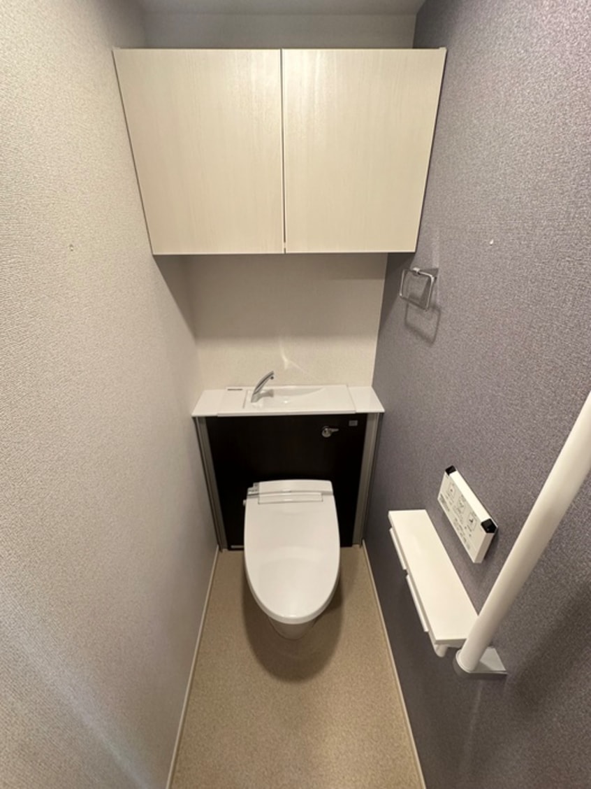 トイレ ｸﾛｰﾊﾞｰ・ﾚｼﾞﾃﾞﾝｽ京都西大路