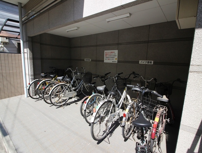 バイク置き場 ラトゥ－ル守口　2番館