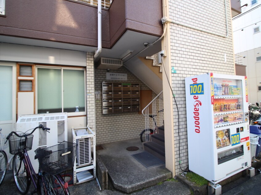 エントランス部分 谷田・十三マンション