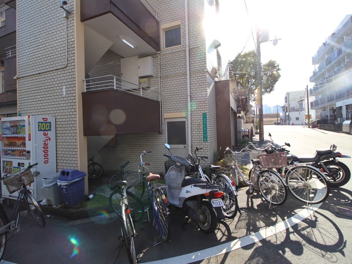 駐輪場 谷田・十三マンション