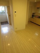 居室 谷田・十三マンション