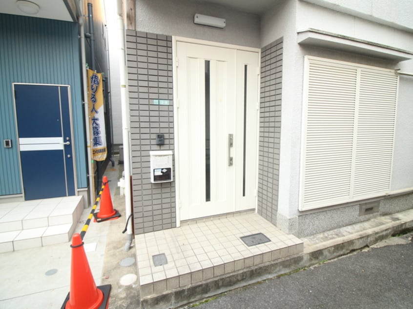 エントランス部分 堺市東区日置荘西町5丁住宅