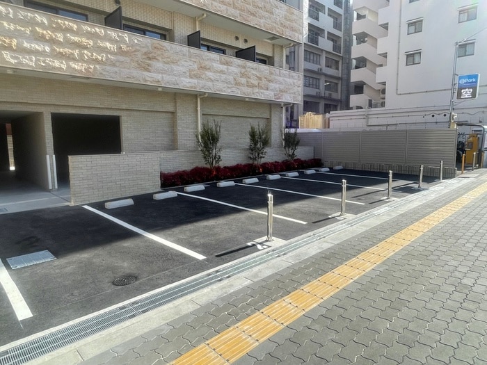 駐車場 ES-Grande長居パークフロント