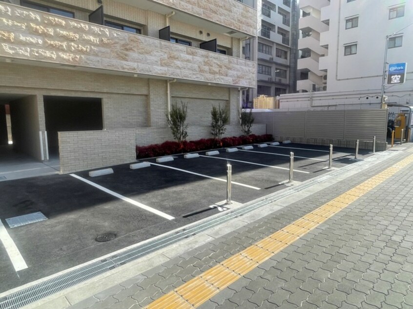 駐車場 ES-Grande長居パークフロント