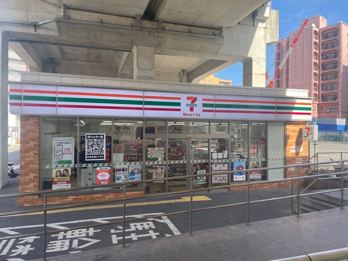 セブンイレブン(コンビニ)まで75m ES-Grande長居パークフロント