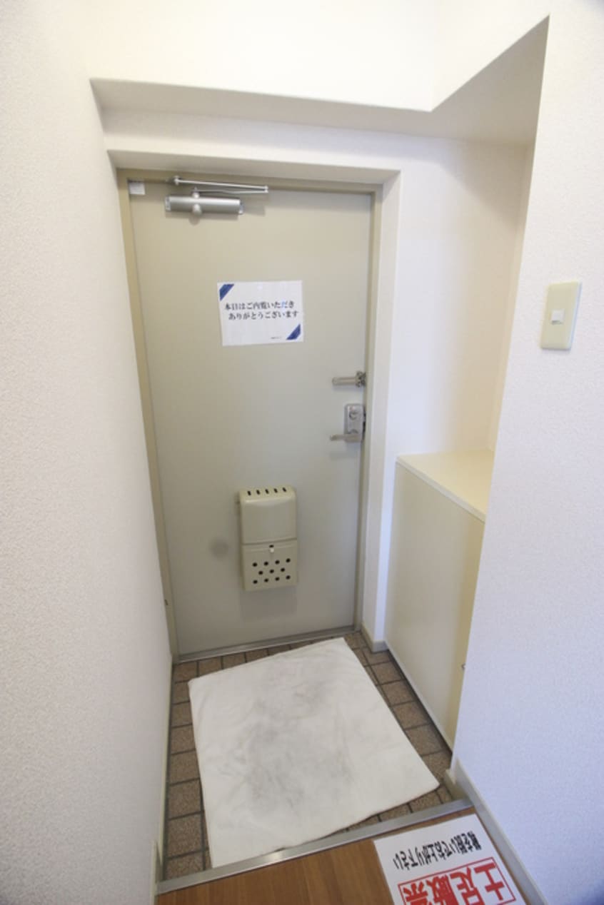 玄関 上新庄ｸﾞﾗﾝﾄﾞﾊｲﾂ北
