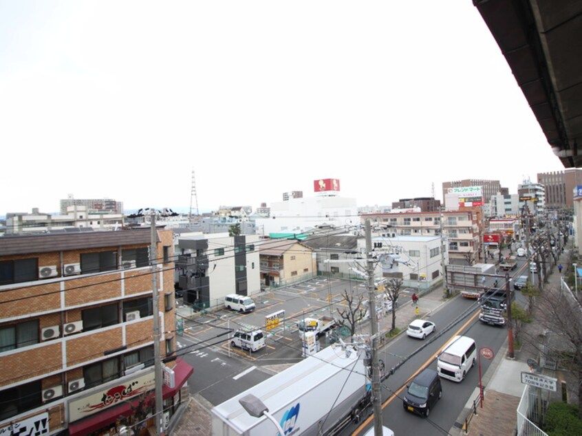 室内からの展望 上新庄ｸﾞﾗﾝﾄﾞﾊｲﾂ北