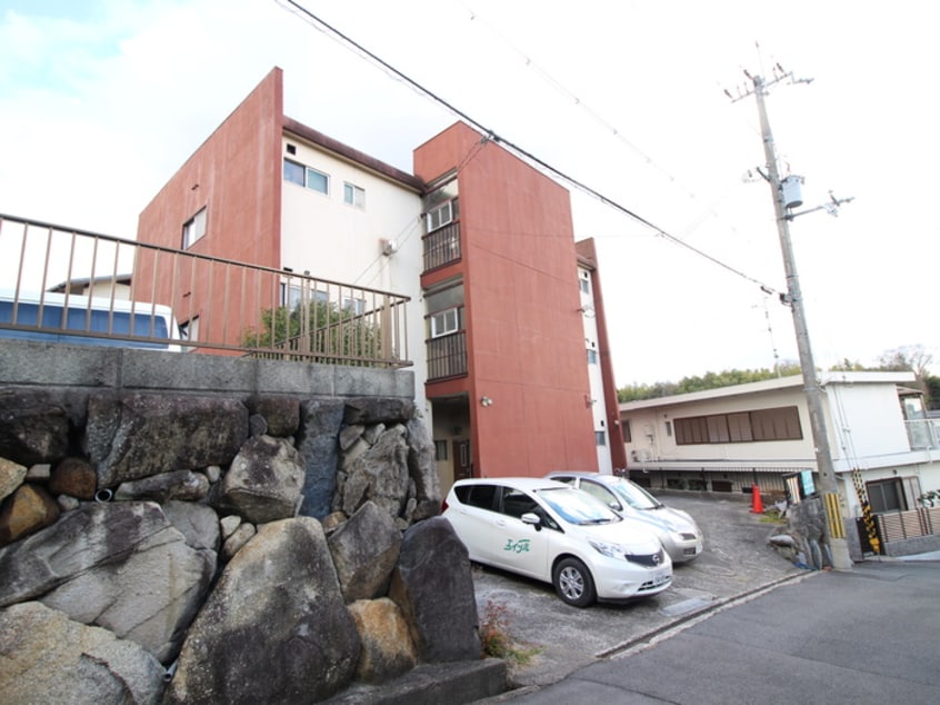 外観写真 栗ヶ谷マンション