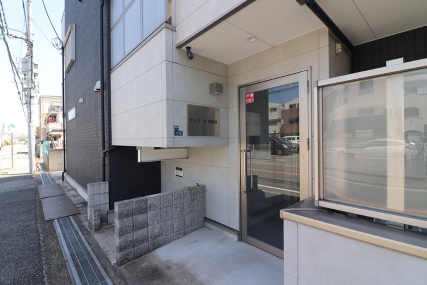 エントランス部分 プレジール東難波