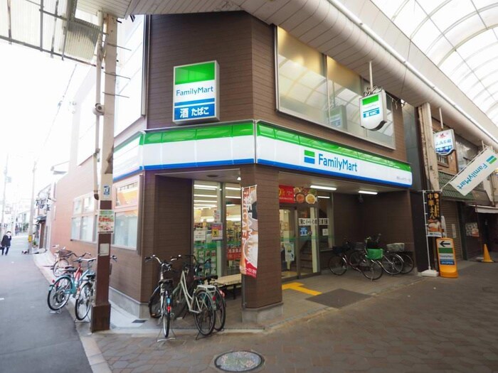 ファミリーマート東成しんみちロード店(コンビニ)まで72m フォルテ大今里