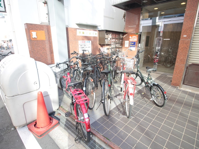 駐輪場 淡路駅前ビル