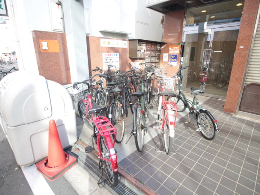 駐輪場 淡路駅前ビル