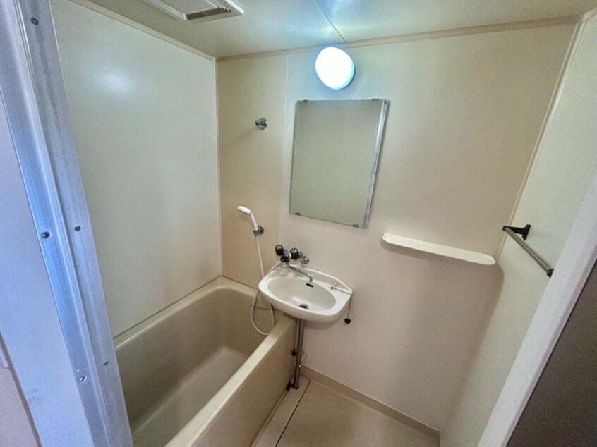 バス／シャワールーム等 淡路駅前ビル