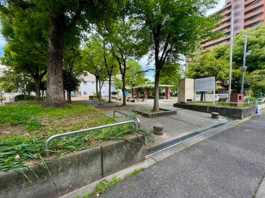 苅田南公園(公園)まで100m フジパレスあびこⅥ番館