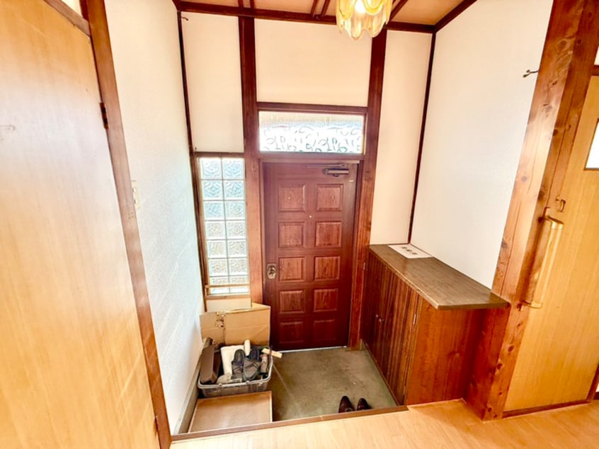 玄関 西村貸家
