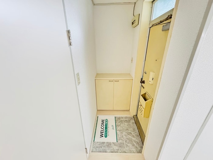 玄関 川瀬ハイツ