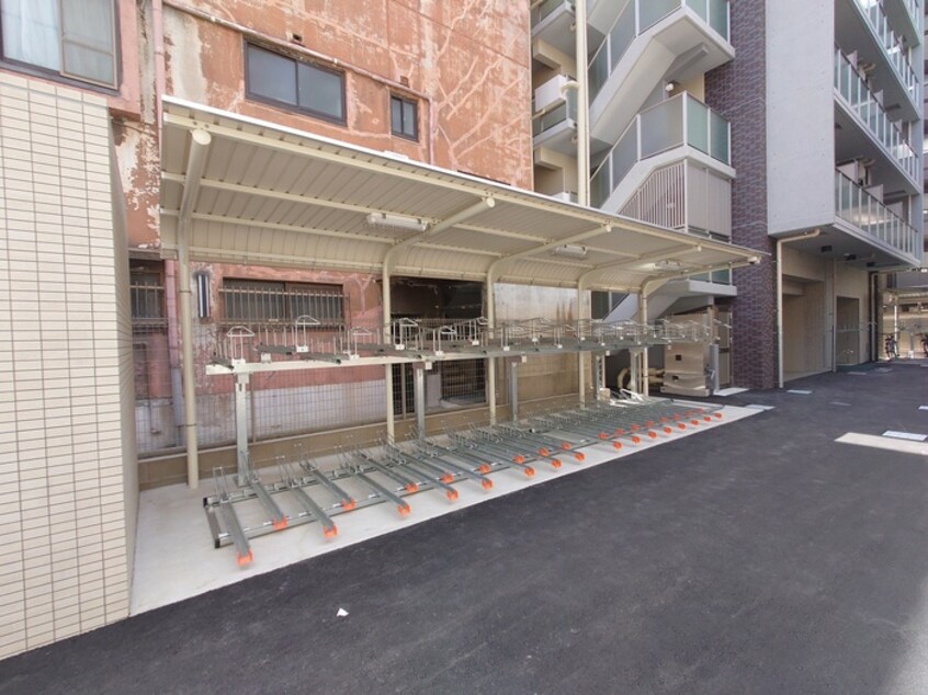 駐輪場 レオンコンフォート神戸駅前