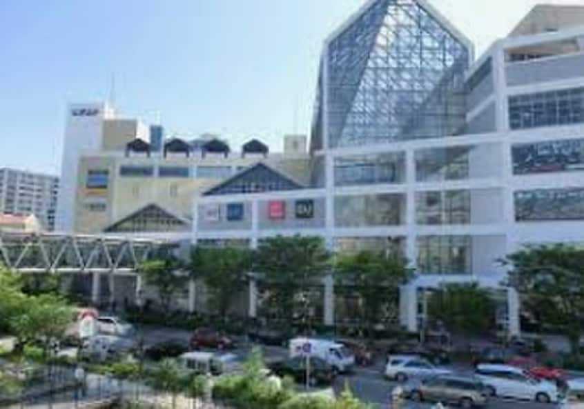 ウミエ(デパート)まで750m レオンコンフォート神戸駅前