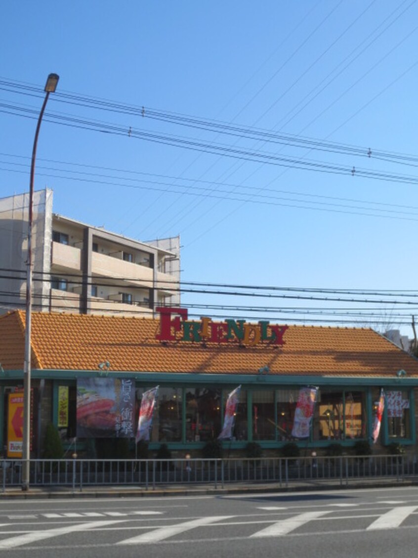 フレンドリー守口大日店(その他飲食（ファミレスなど）)まで436m パークサイド守口