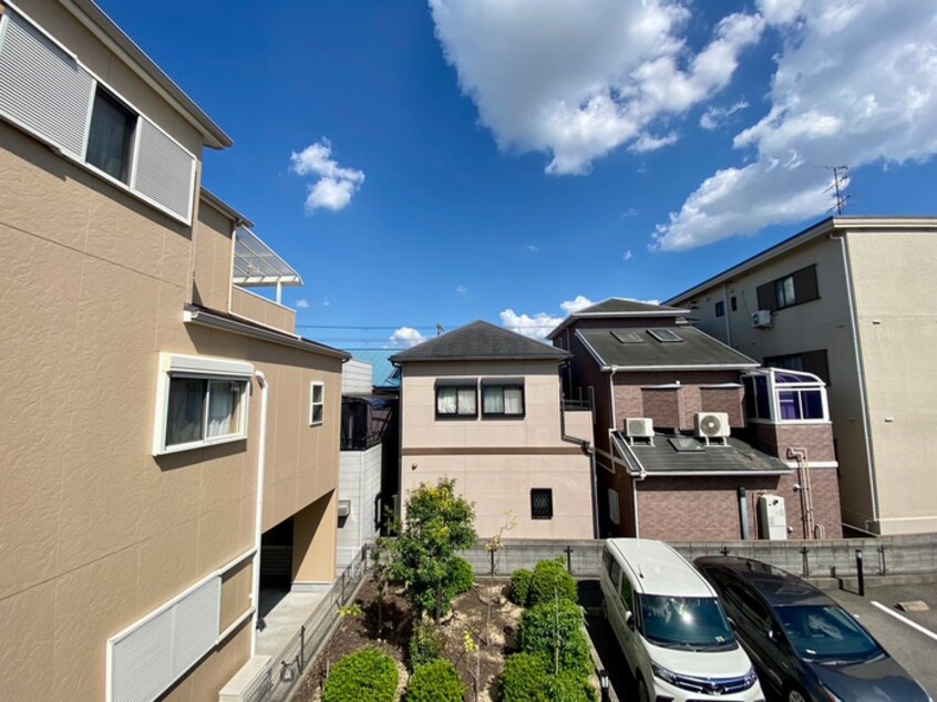 室内からの展望 ドミ－ル・アオイ