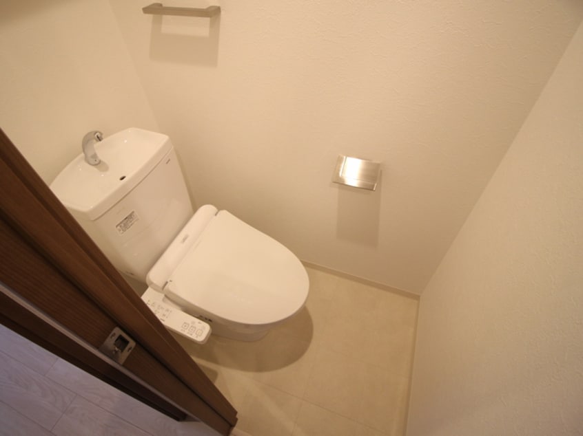 トイレ GARNETMILLENNIUMKYOTO九条烏丸