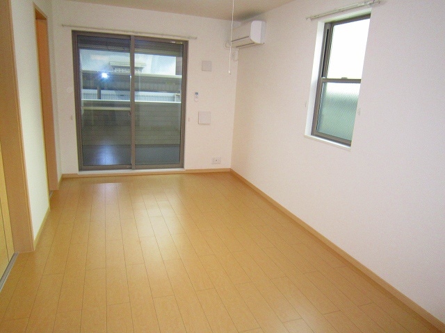 居室 カ－サユタカ