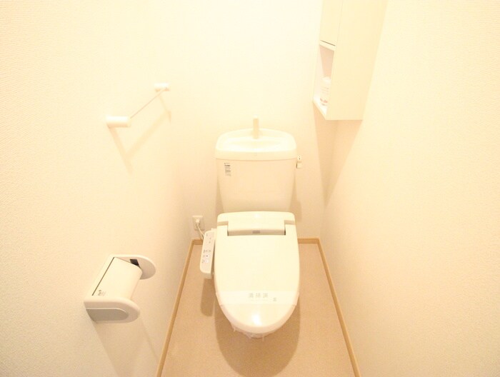 トイレ カ－サユタカ