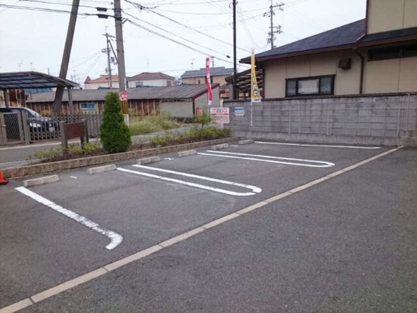 駐車場 メゾン　さくら坂