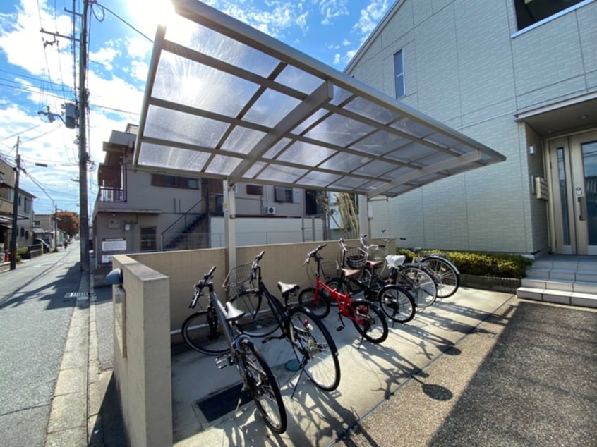 駐輪場 シャノワール