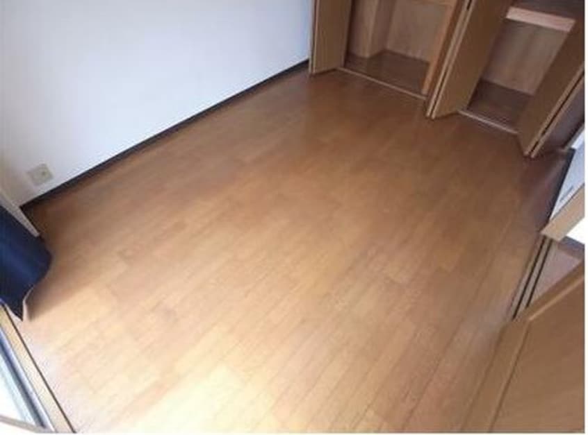 居室 林マンション