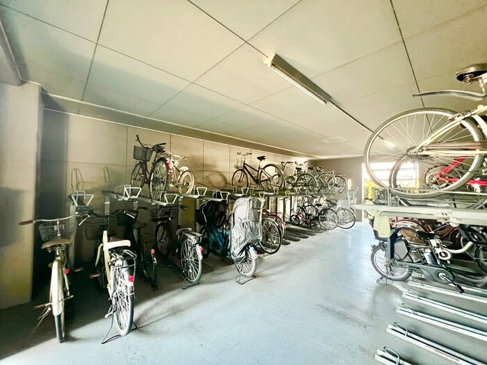 駐輪場 ケイズ　コ－ト