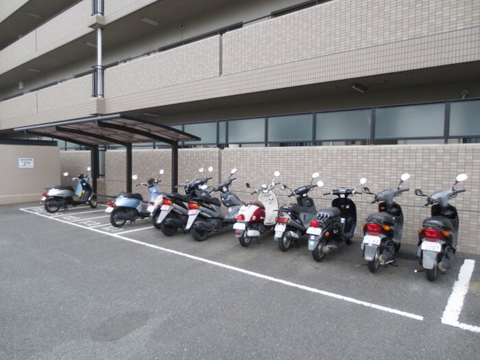 バイク置き場 ケイズ　コ－ト