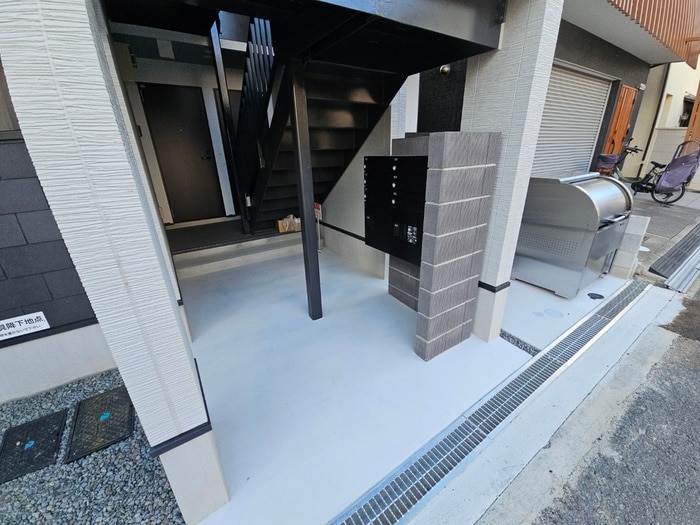 エントランス部分 MELDIA長瀬Ⅱ