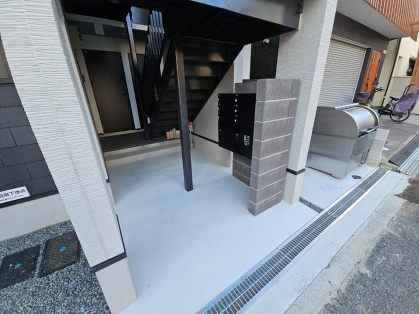 エントランス部分 MELDIA長瀬Ⅱ