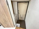 玄関 ハピネスホリノ